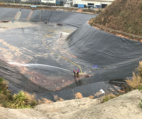 汝南废水池清理